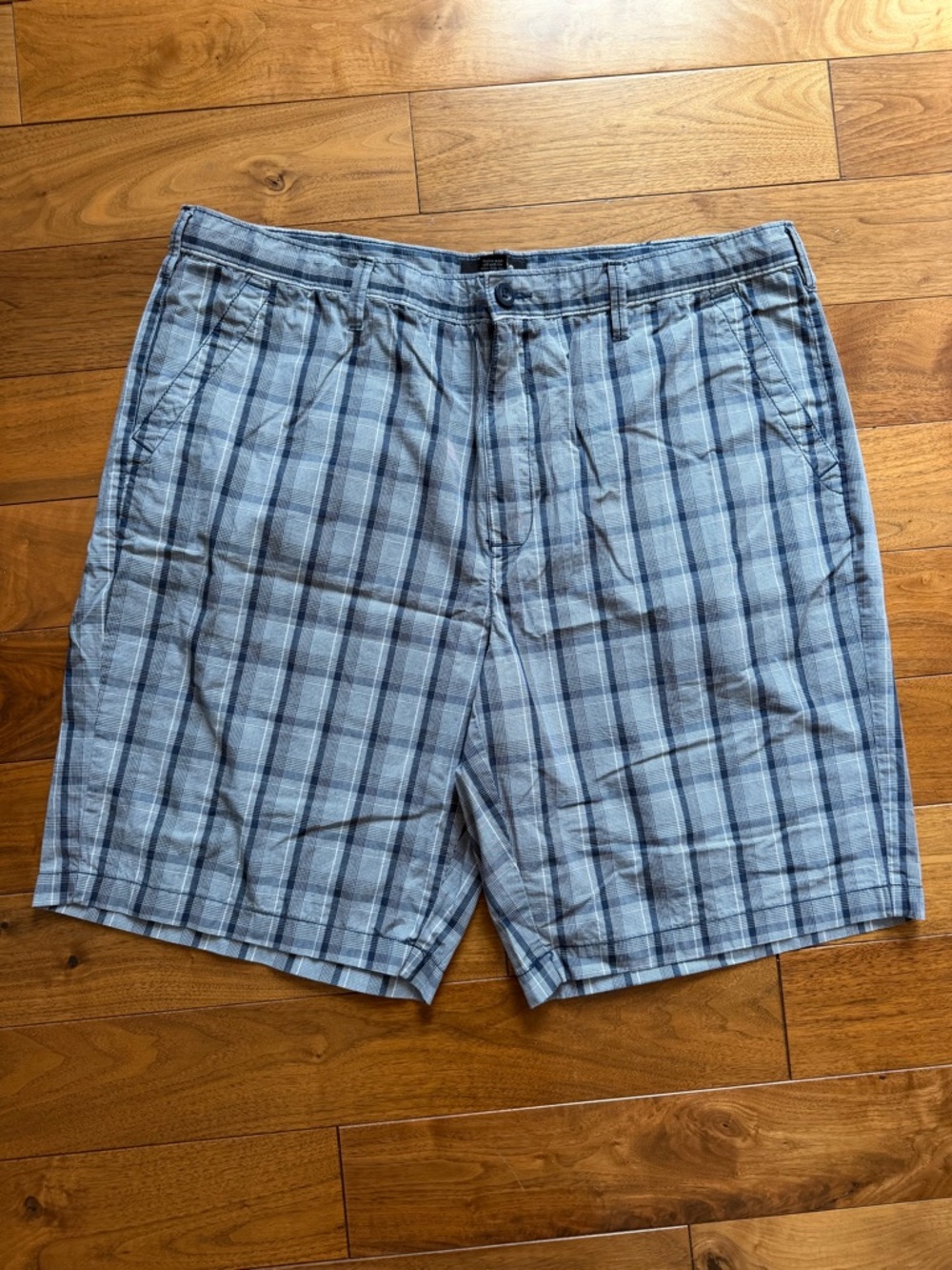 Apt. 9 Plaid Flat Front Shorts Men’s Size 40 Cotton